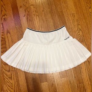 RBX Classic White tennis skirt Woman’s Medium (8/10)